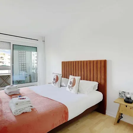 Charming T2 Refurbished Flanders Crimee Lägenhet *